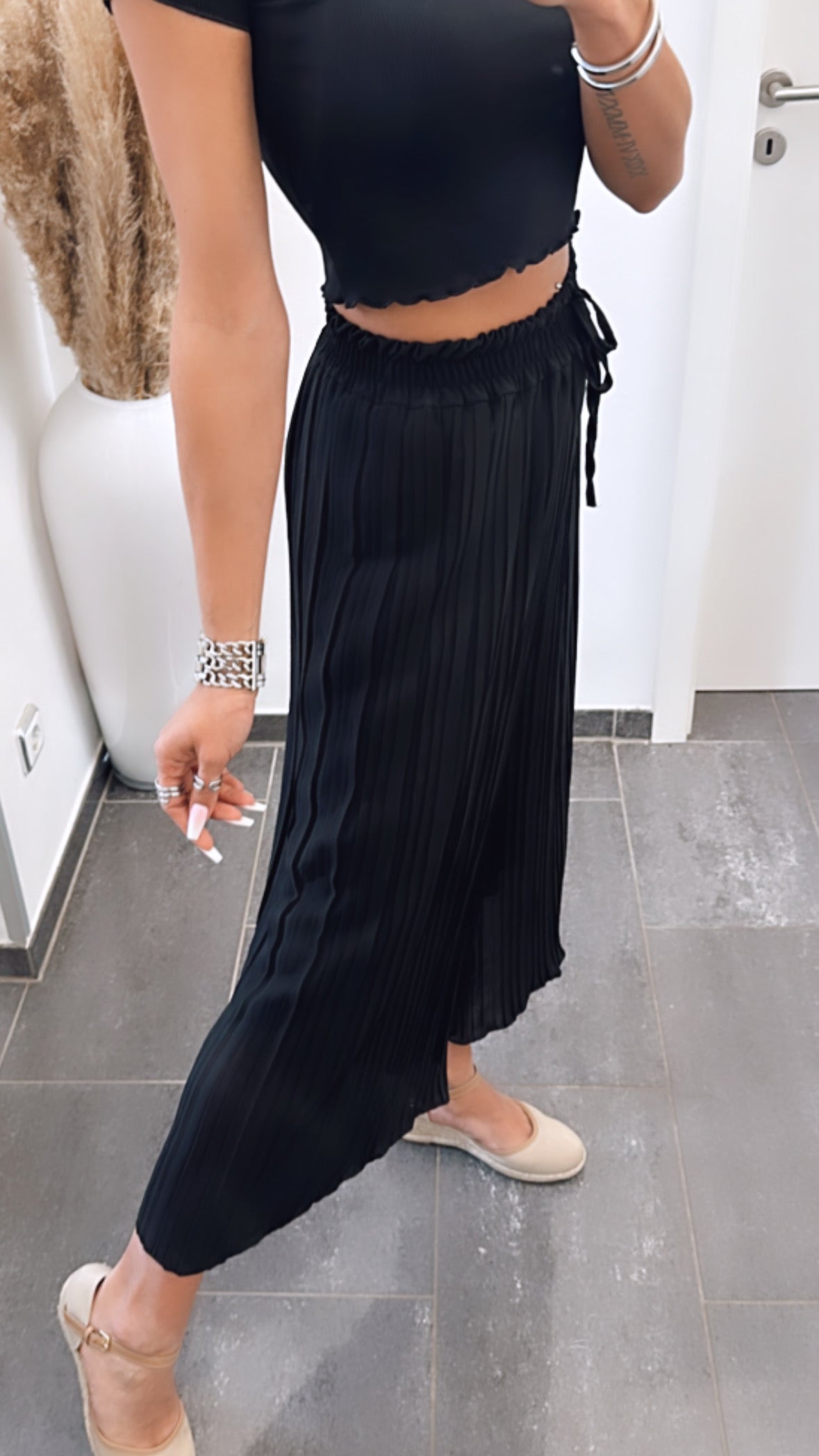 Schwarze plissee hose Clearance